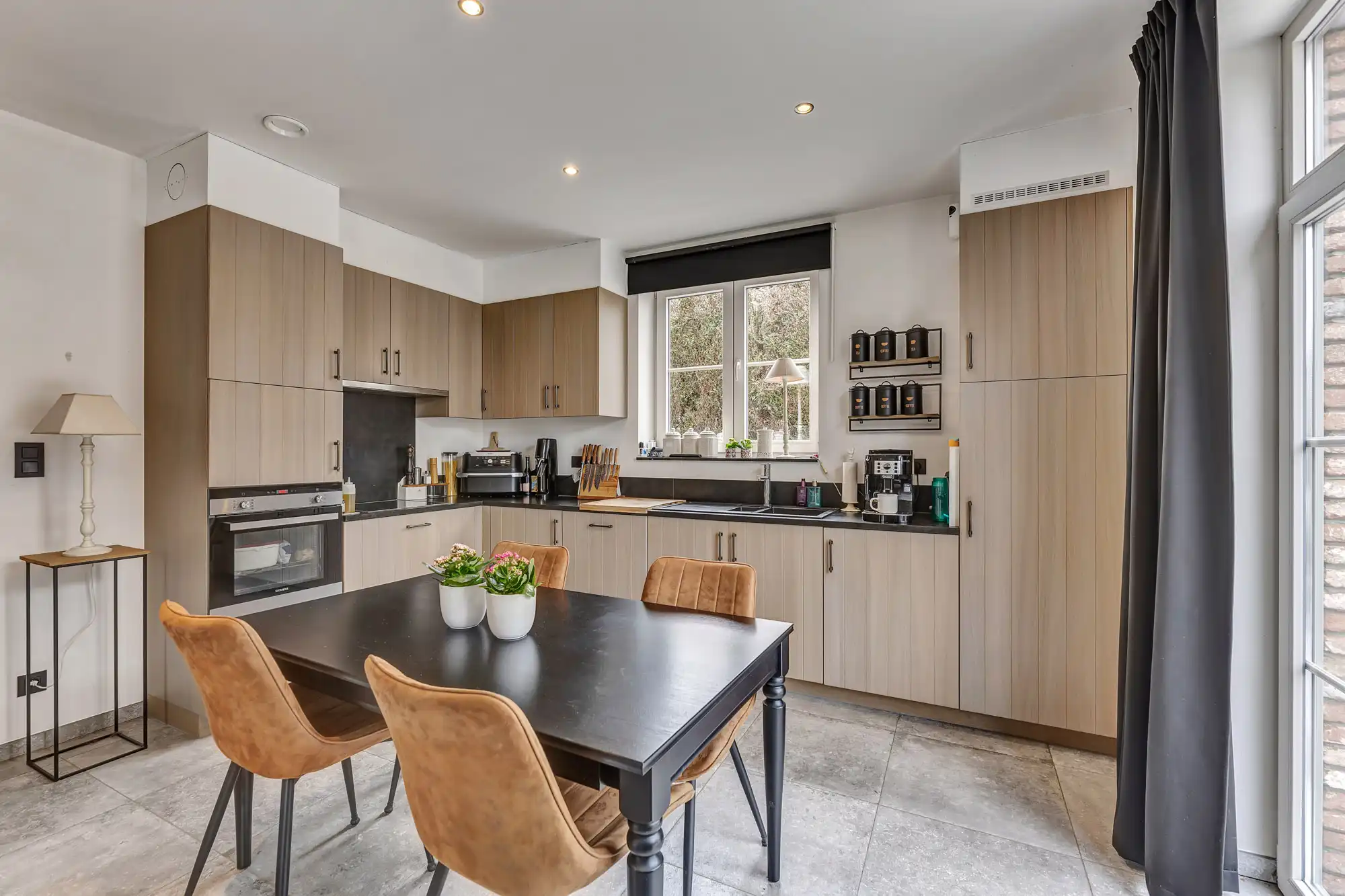 Landelijke woning met uitzicht op het groen foto 11