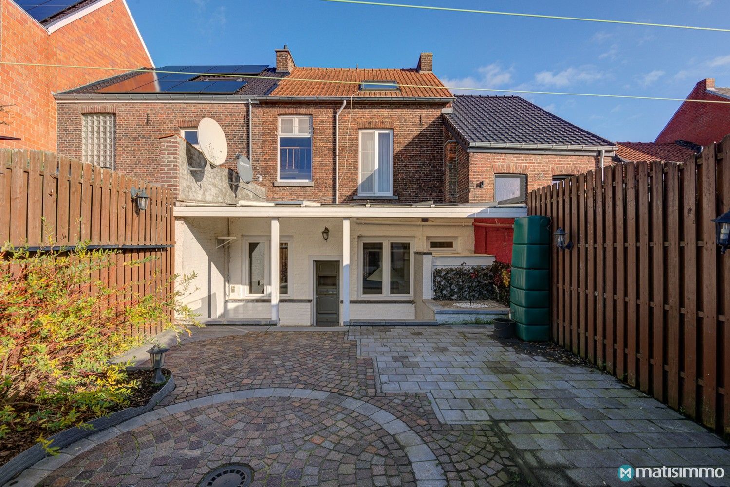 KARAKTERVOL HERENHUIS IN HET HISTORISCHE CENTRUM VAN TONGEREN foto 33