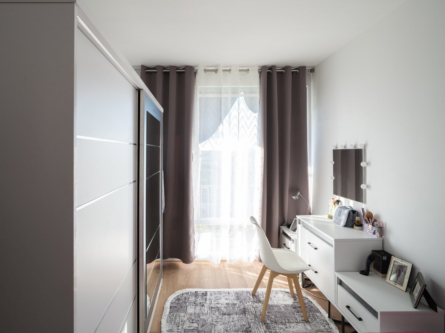 Modern en Instapklaar Appartement met Vrij Uitzicht foto 14