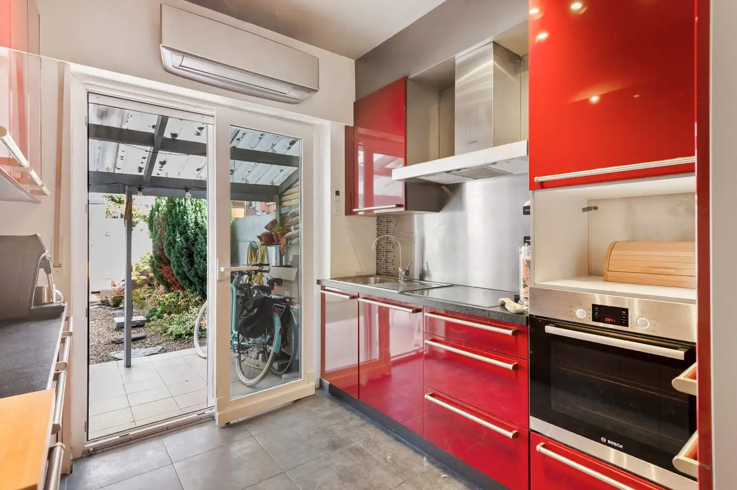 1 slaapkamer gelijkvloers appartement met Tuin foto 9