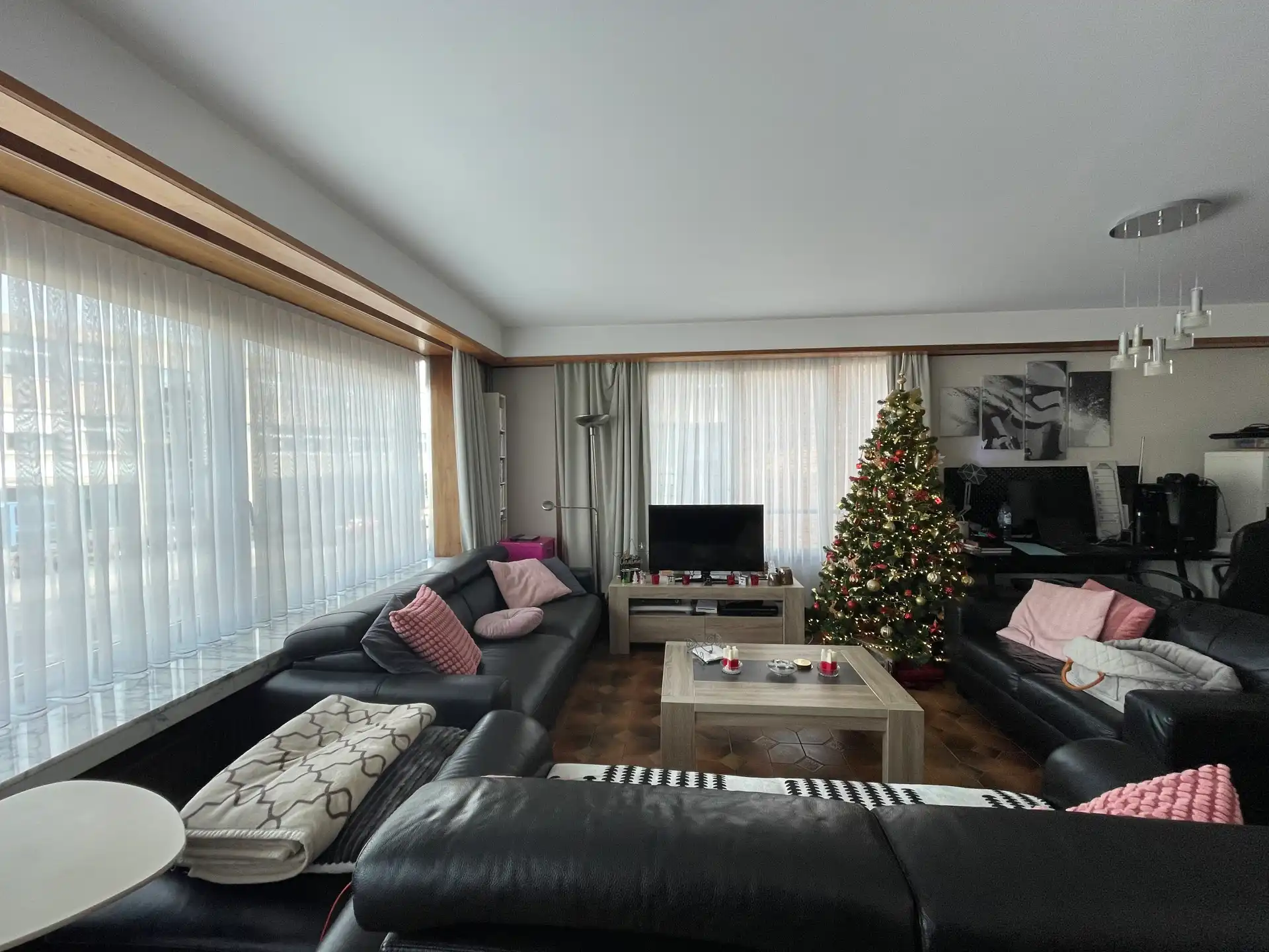 Drieslaapkamer appartement met groot terras op toplocatie foto 4