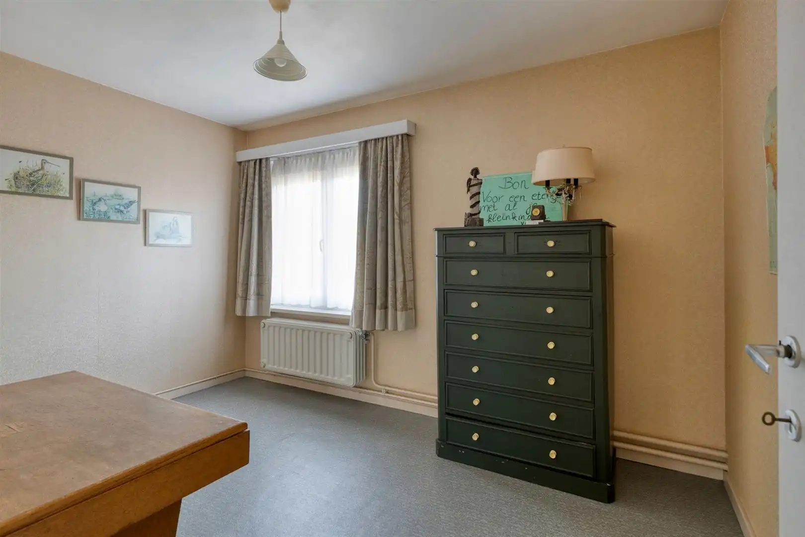 Rustig gelegen open bebouwing met grote garage en 3 slaapkamers op een perceel van 500 m². foto 13