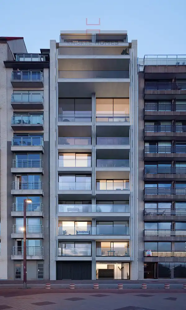 Magnifiek nieuwbouwappartement met zonnig terras op de zeedijk in Duinbergen foto 4