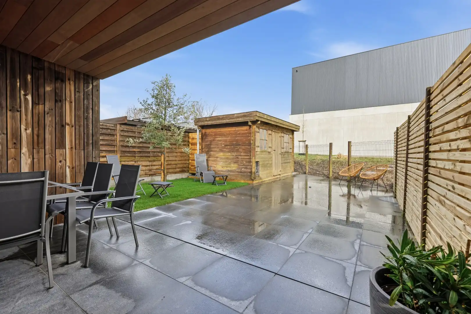 Luxueus gerenoveerde gezinswoning met uitweg, EPC B en 3 slaapkamers foto 4