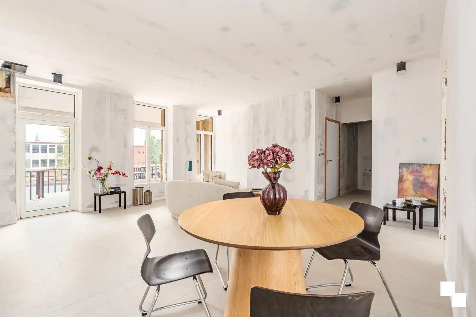 Luxueus appartement met ruim terras in hartje Izegem foto 6