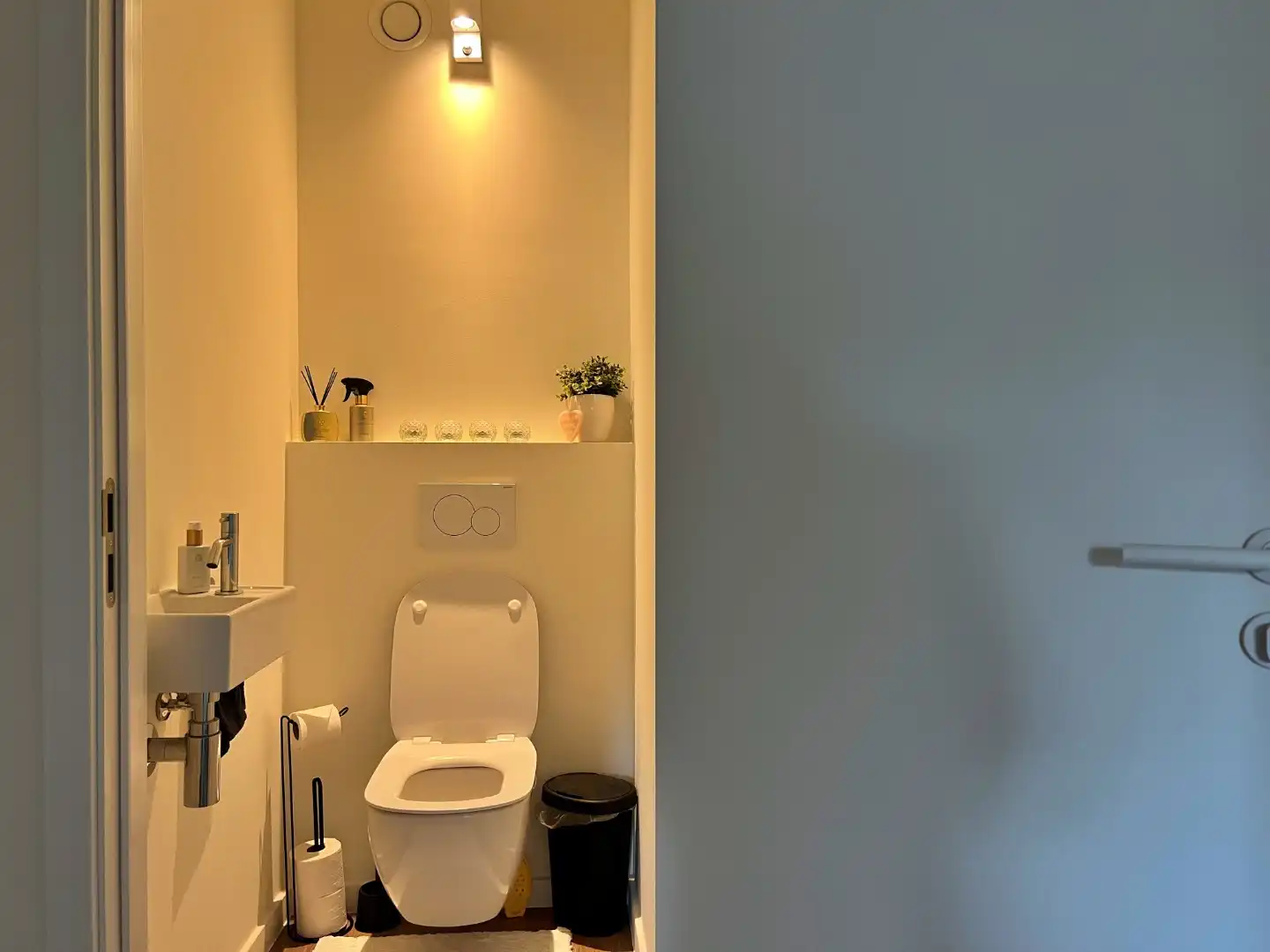 🏡 Instapklaar appartement met 3 slaapkamers in Lovendegem foto 16