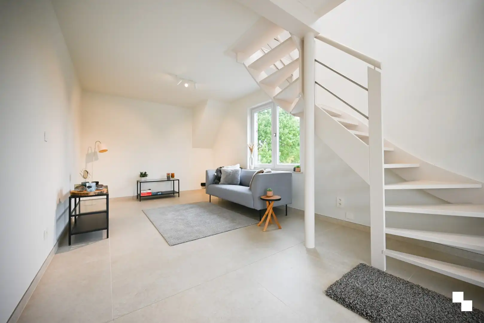 Stijlvol en energiezuinig gerenoveerd duplexappartement in kleinschalige residentie te Emelgem, Izegem foto 12
