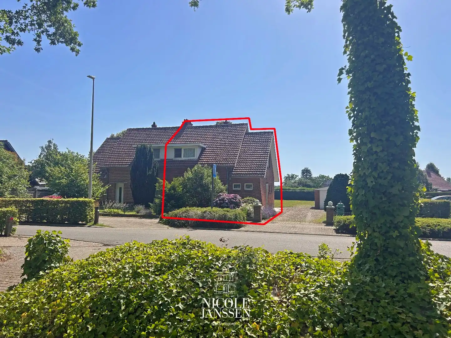 Hoofdfoto van de publicatie: Te renoveren woning