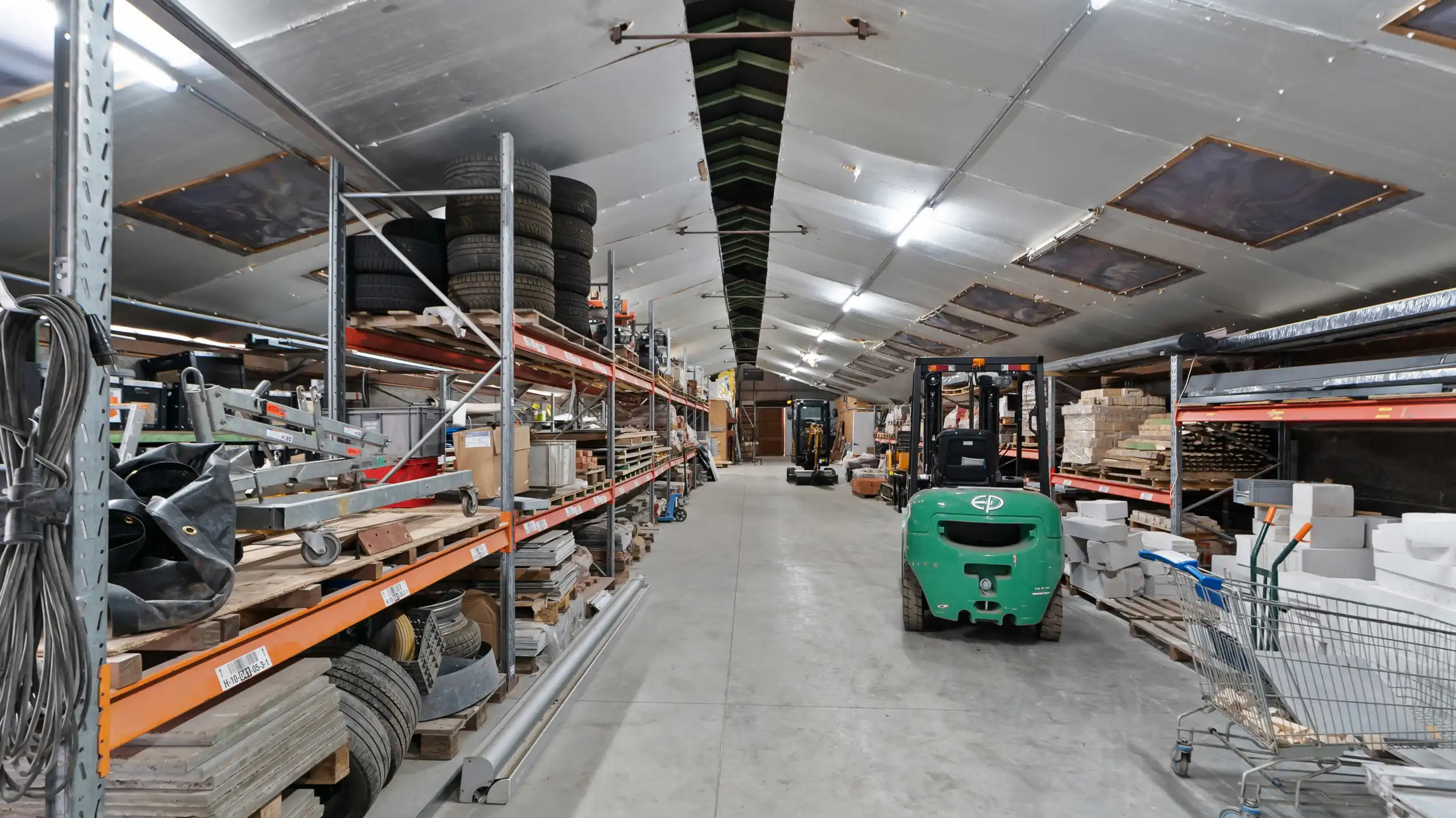 OUDSBERGEN - Zeer ruime landbouwwoning op 2,5ha met loodsen  foto 27