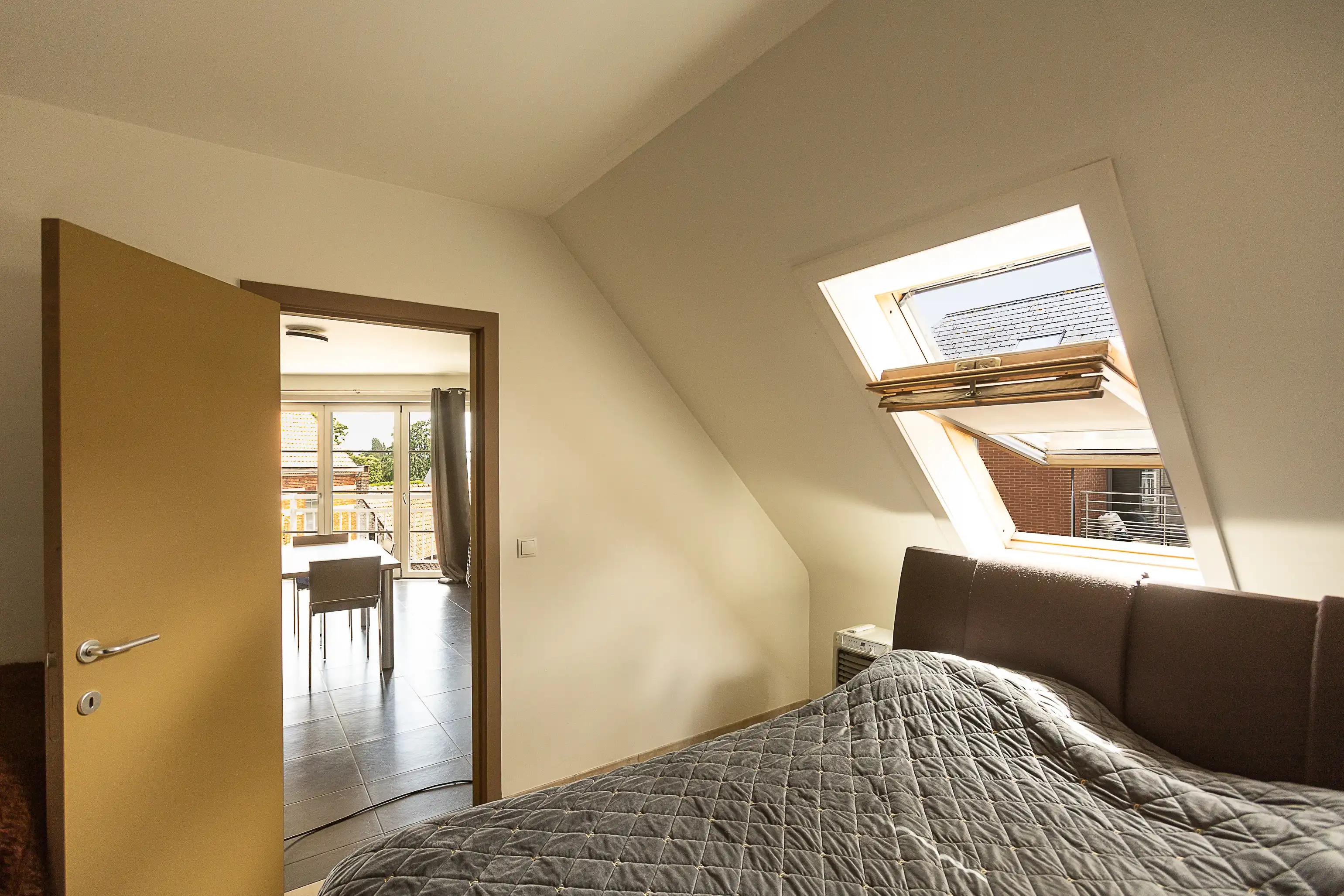 Goed onderhouden appartement in Lotenhulle foto 10