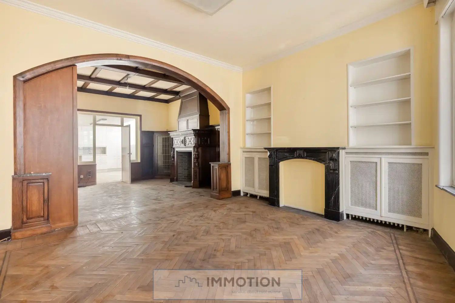 Charmante te renoveren burgerwoning te koop in Kortrijk foto 5