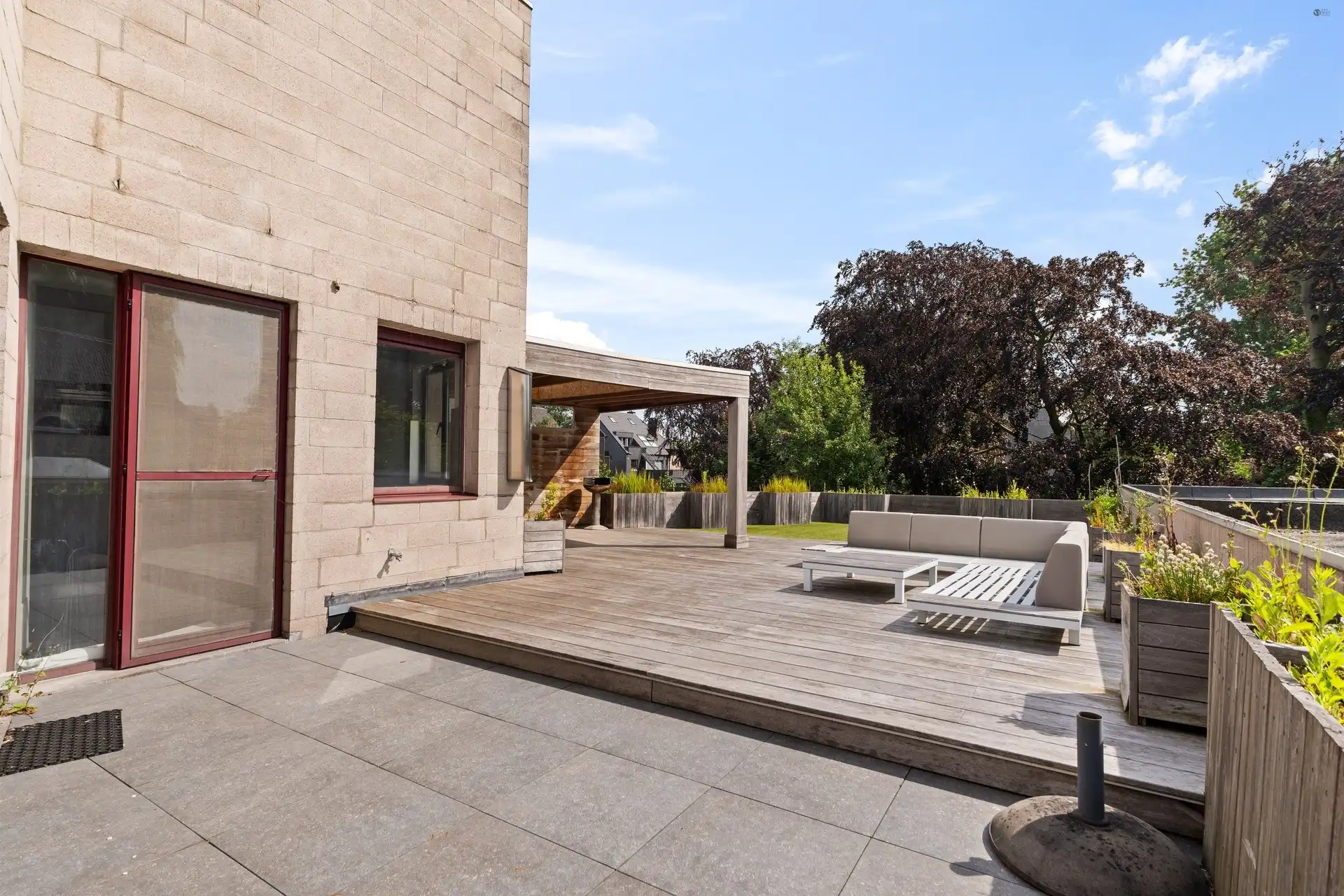 Zeer ruim duplex appartement met groot terras, beroepsruimte en garage van 70m² foto 8