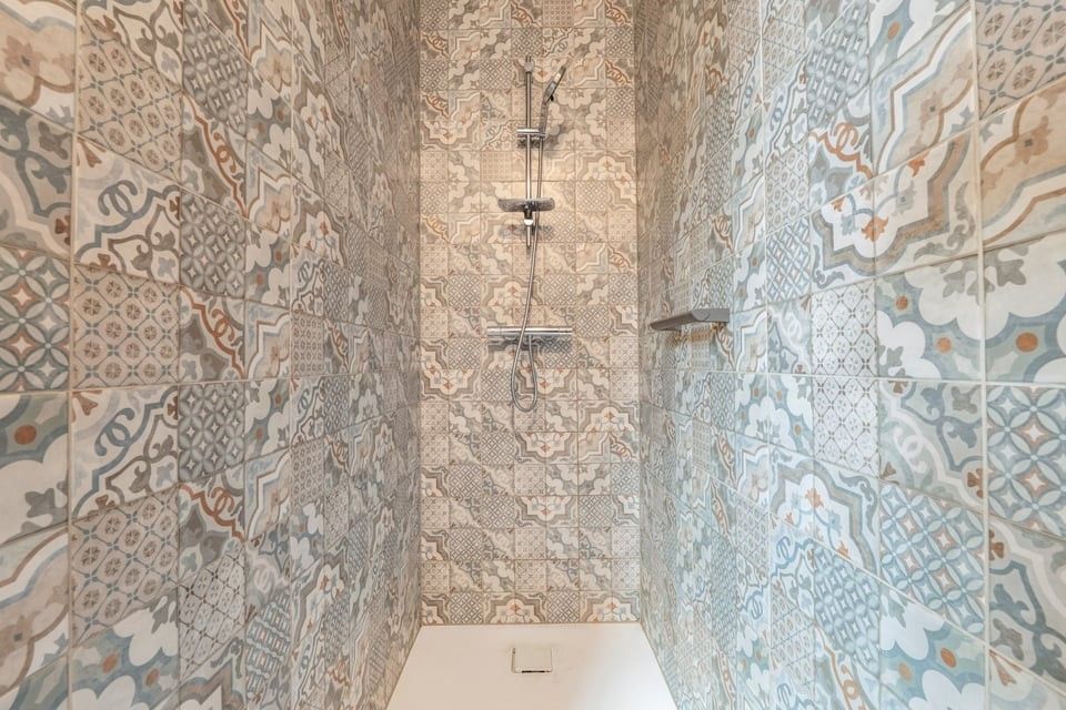 MODERN, KWALITATIEF EN LICHTRIJK APPARTEMENT MET UNIEK STUKJE DESIGN IN HARTJE TONGEREN foto 25