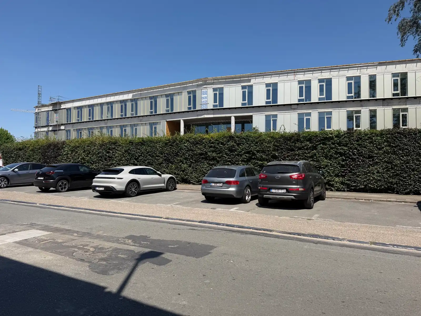 Instapklare starterswoning met 3 slks. centrum Lokeren foto 30
