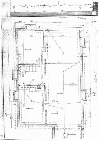 RUIME VILLA MET VIER SLAAPKAMERS foto 40