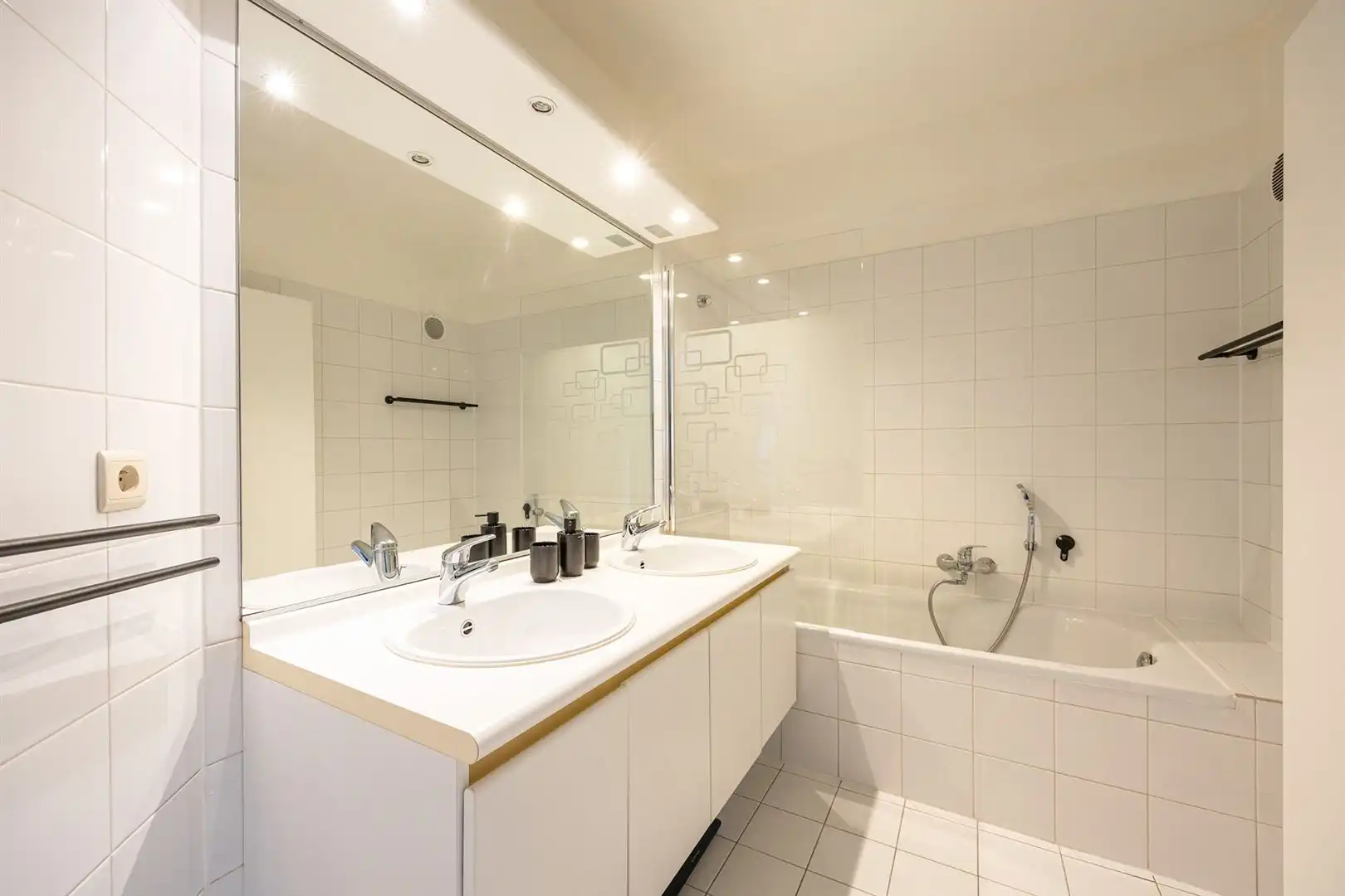Lichtrijk en energiezuinig appartement met EPC A en ondergrondse autostaanplaats foto 13