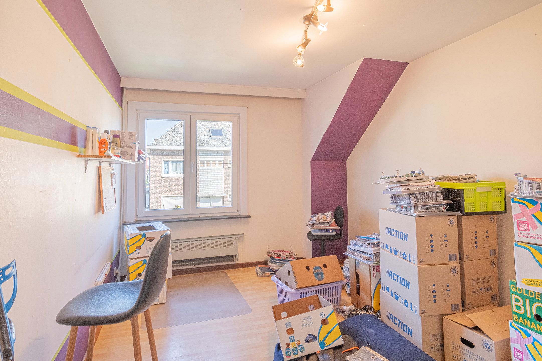 Gezellige halfopen bebouwing met garage en knusse tuin foto 18