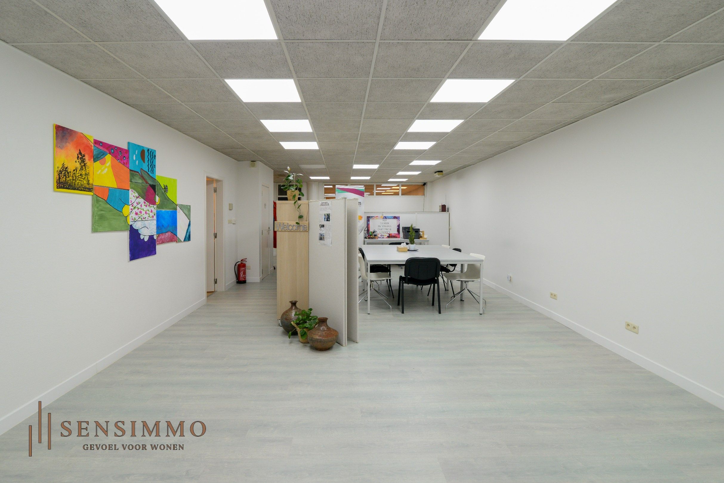 Handelsgelijkvloers van 200m² te Genk centrum, onmiddellijk beschikbaar foto 6