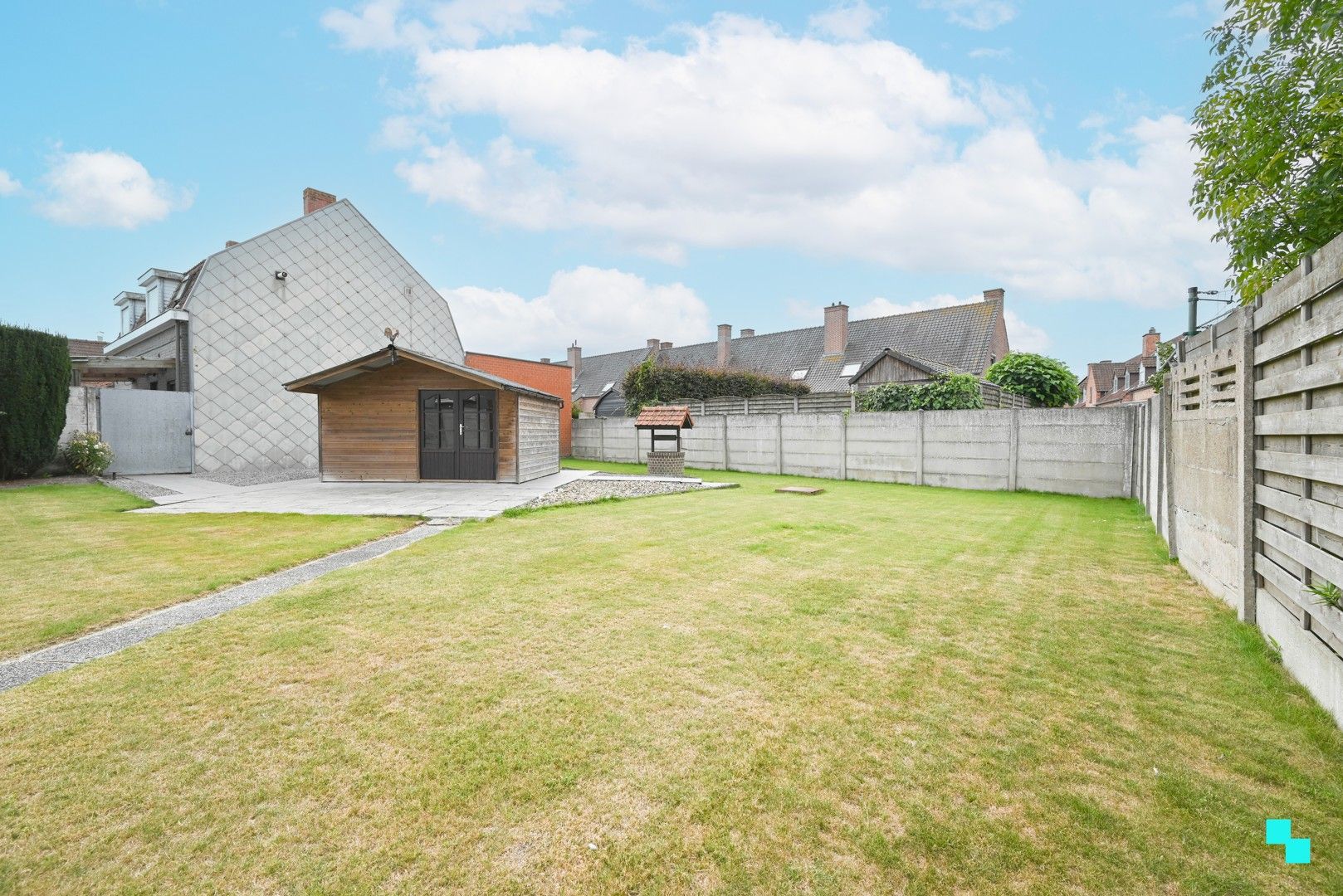 Ruime woning met garage in het centrum van Meulebeke foto 32