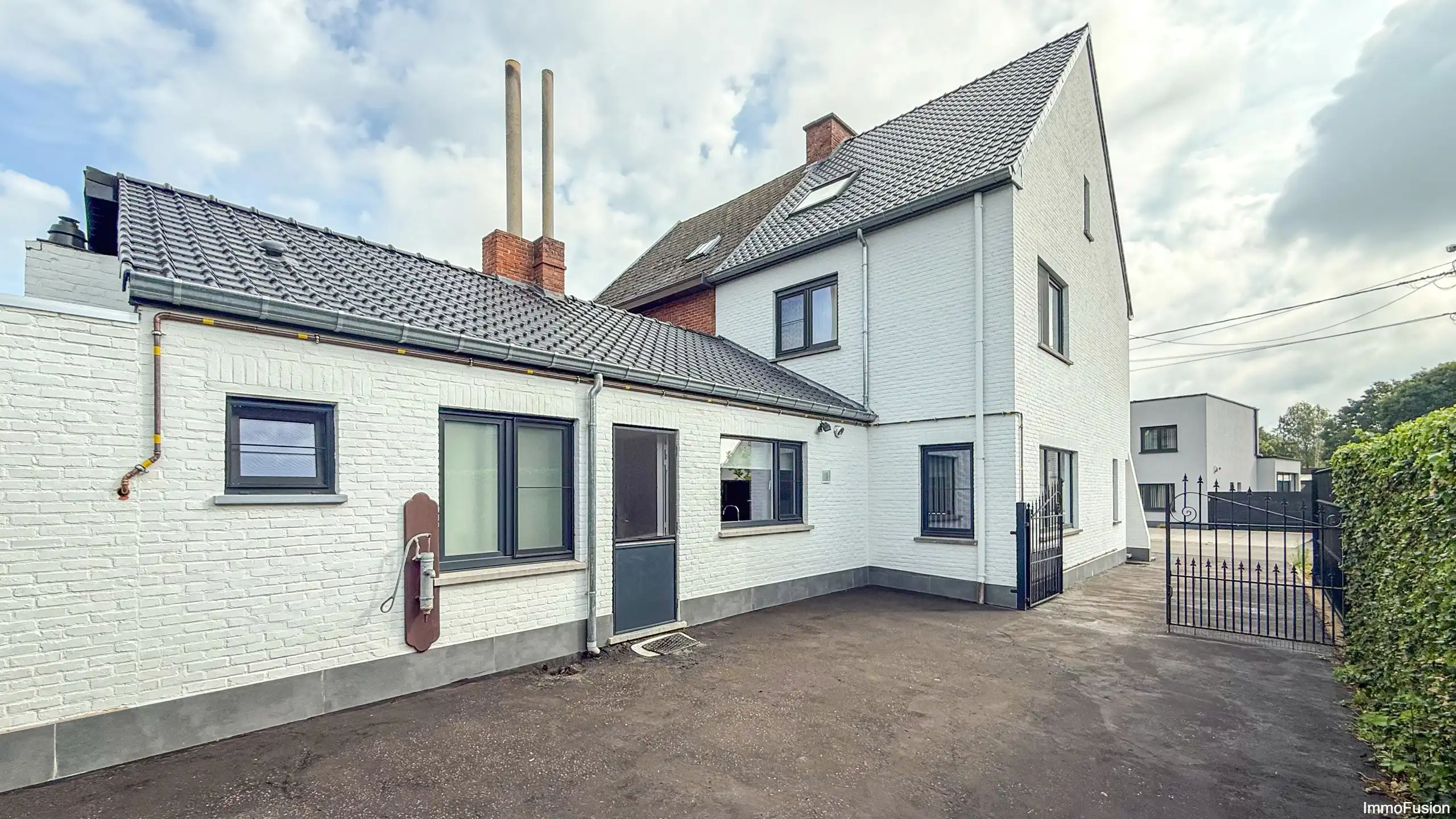 Halfopen bebouwing met 4 slpks en tuin! foto 42