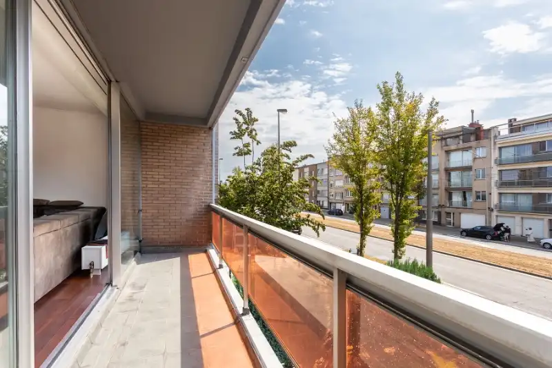 Te koop op te frissen appartement met garagebox! foto 10