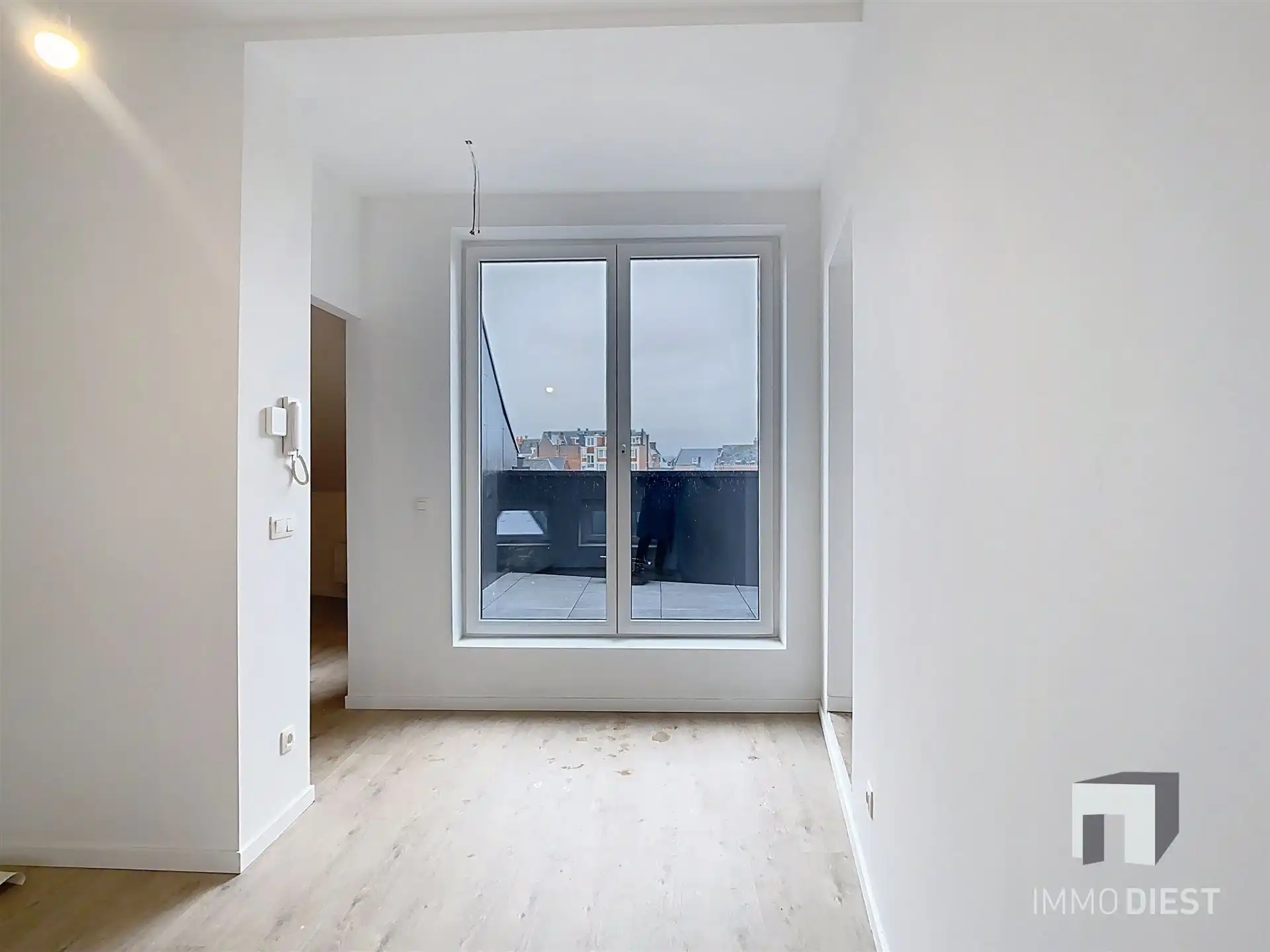 Knap appartement met terras en 1 slpk - centrum Diest - veel lichtinval foto 5