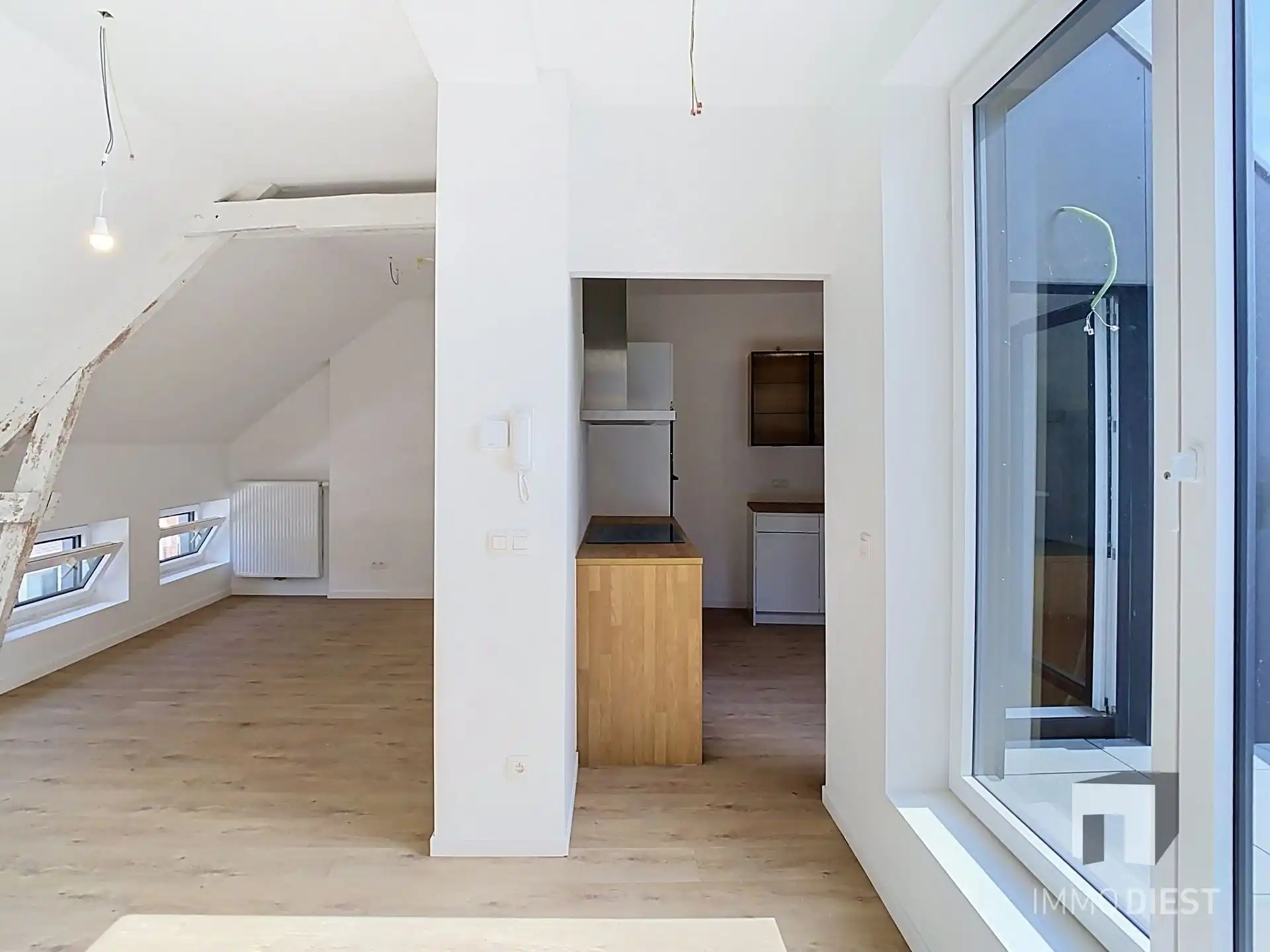 Knap appartement met terras en 1 slpk - centrum Diest - veel lichtinval foto 5