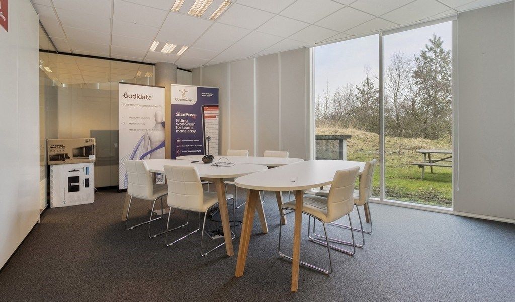 Gemeubelde kantoren met dienstverlening in Planet Business Center aan The Loop in Gent foto 11