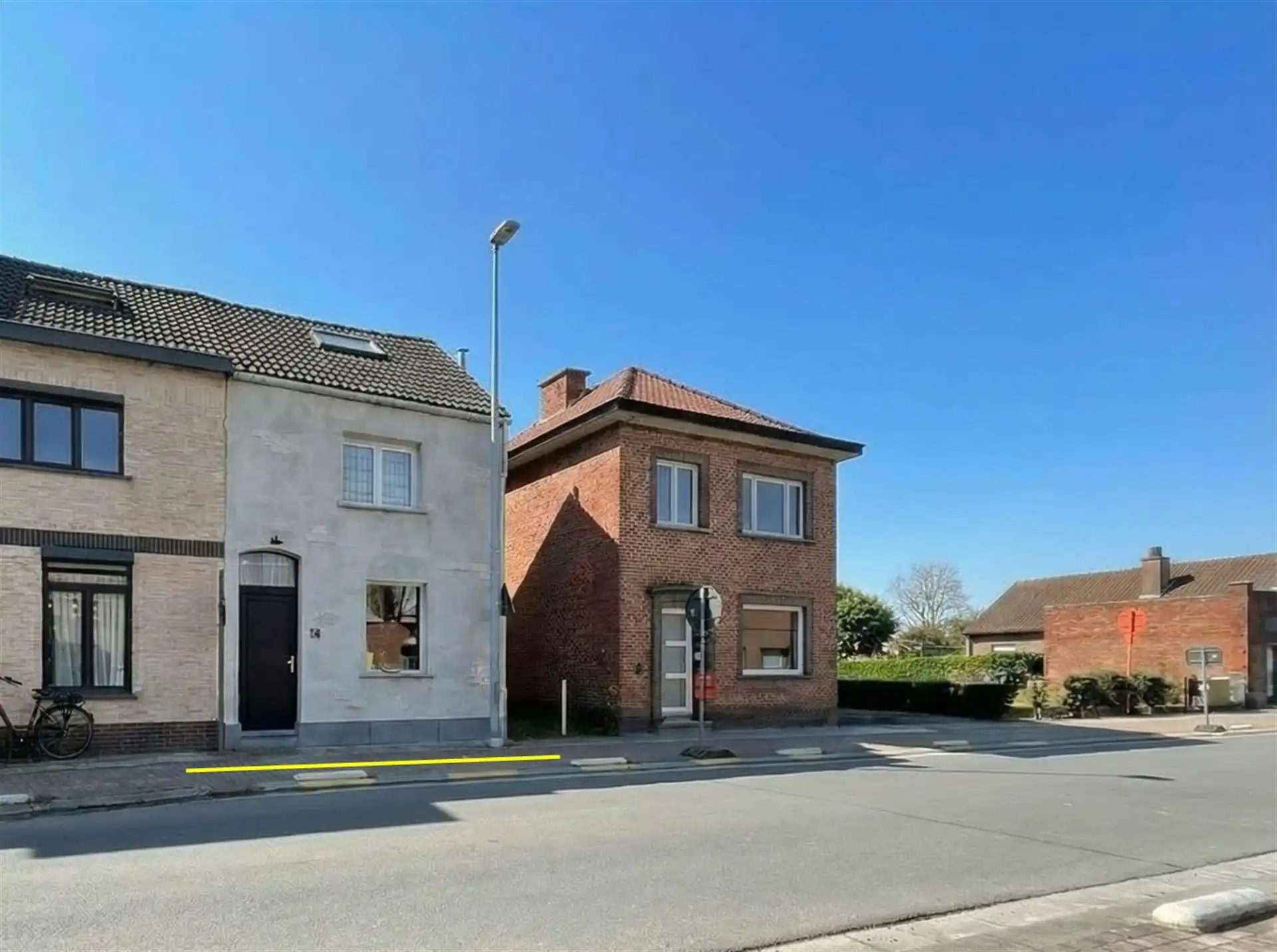 Gezeligge woning met 2 slaapkamers, volledig vernieuwd! foto 14