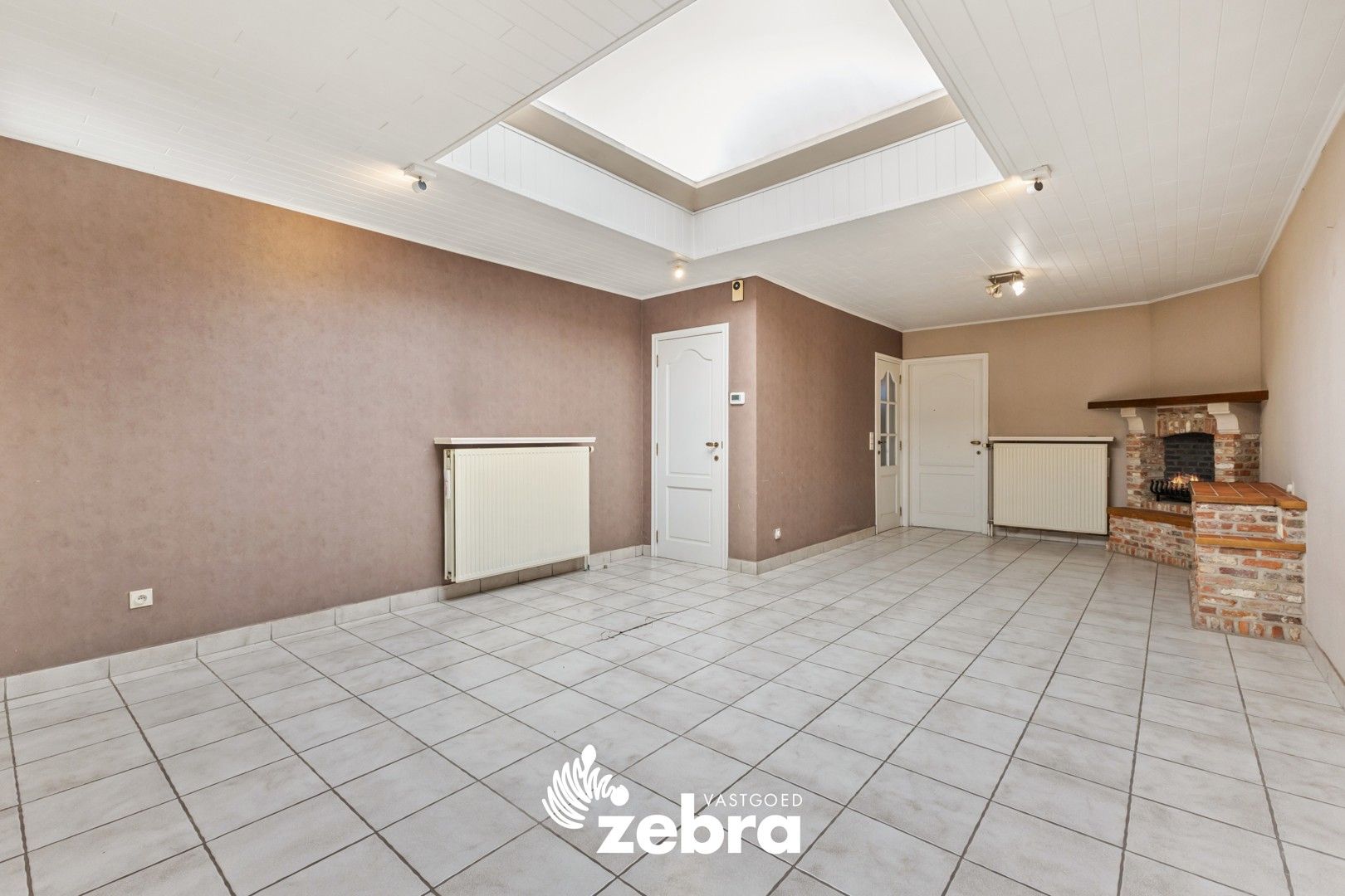Hoofdfoto van de publicatie: Instapklare gezinswoning met 3 slaapkamers en uitweg op toplocatie te Rumbeke (Roeselare)!