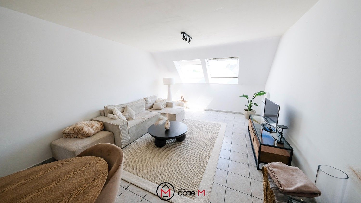 Instapklaar appartement met 2 slaapkamers foto 3