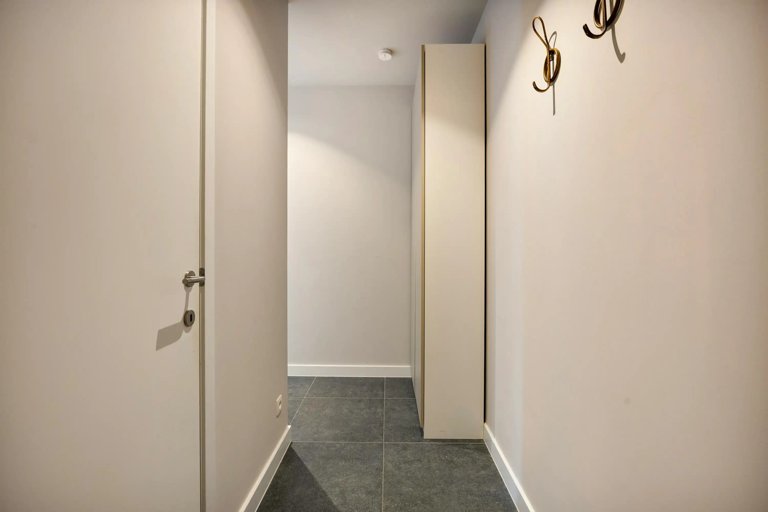 Tof instapklaar appartement met staanplaats te koop in Meer! foto 5