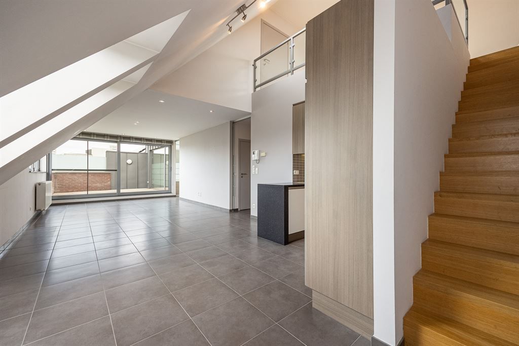 Zeer ruim duplexappartement in hartje Herent! foto 4