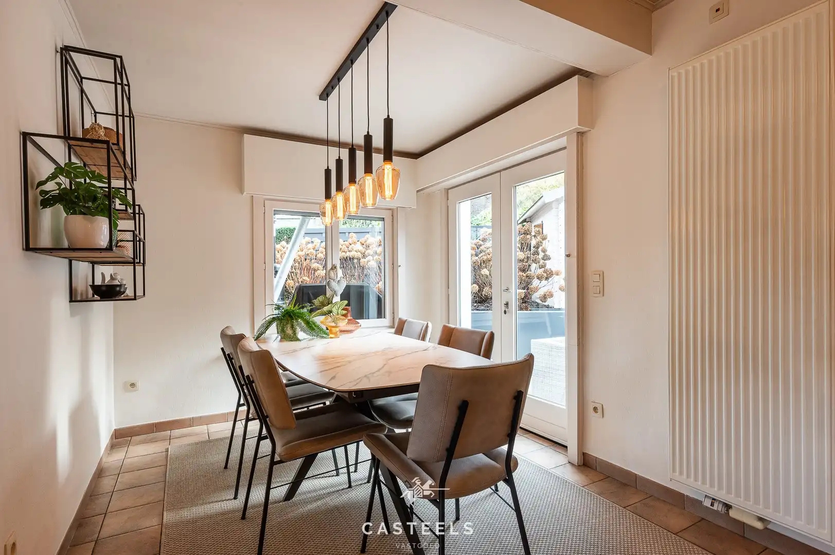 Instapklare gezinswoning met 4 slpks en bureel te Merelbeke foto 7