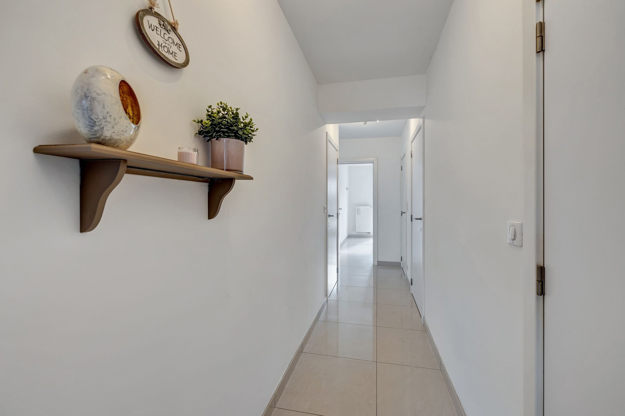 Instapklaar appartement met garage en ruime kelderberging foto 10