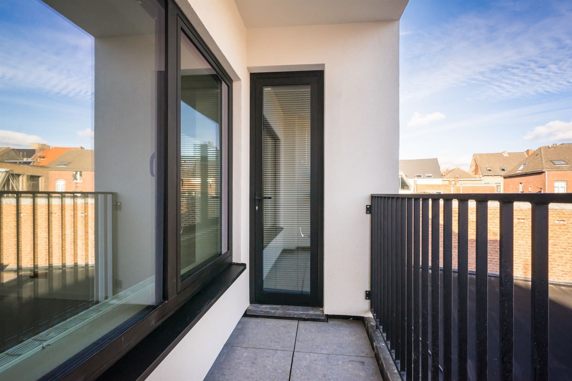 MODERN APPARTEMENT OP TOP LOCATIE foto 13