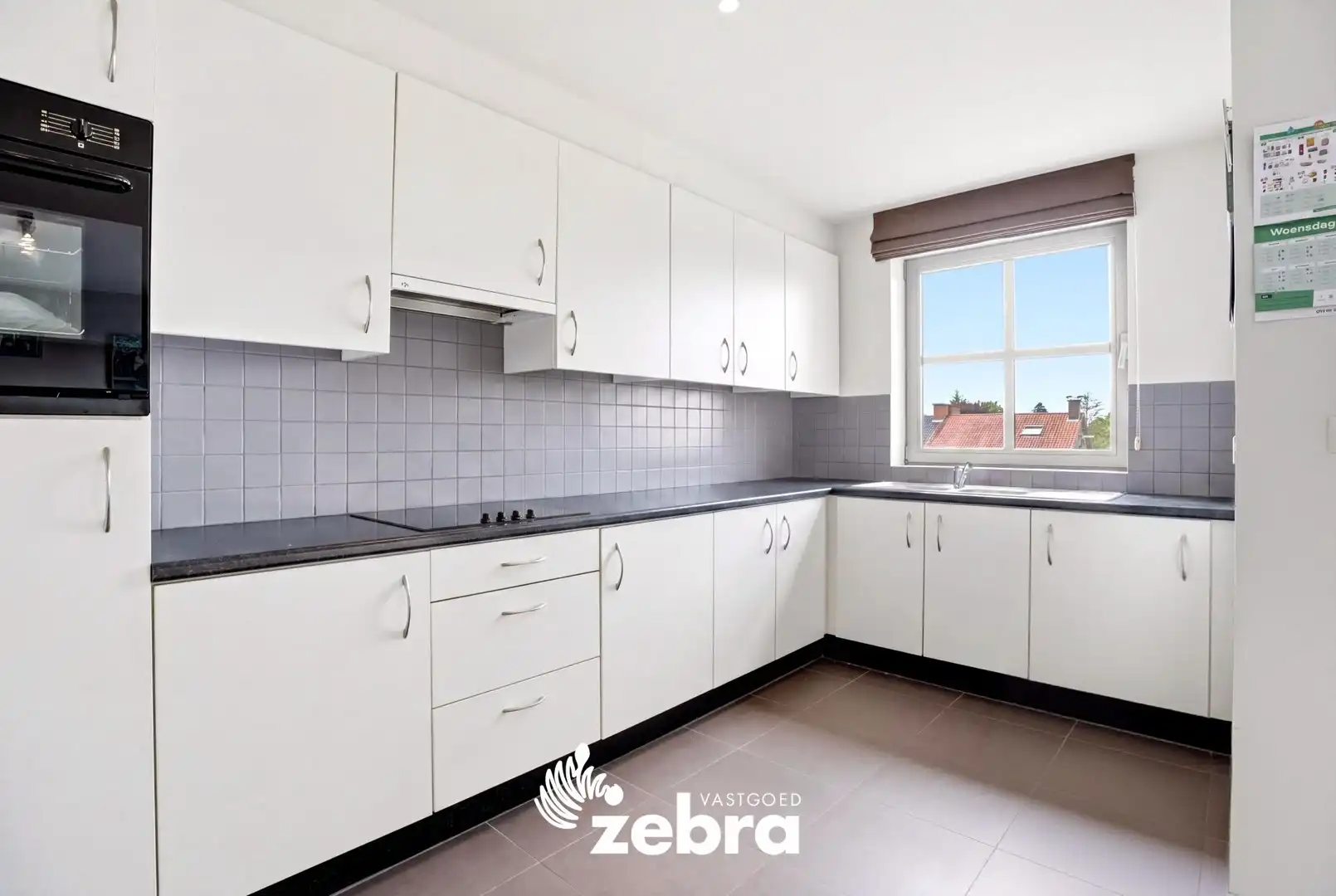 Instapklaar appartement met 2 terrassen nabij centrum Roeselare! foto 2