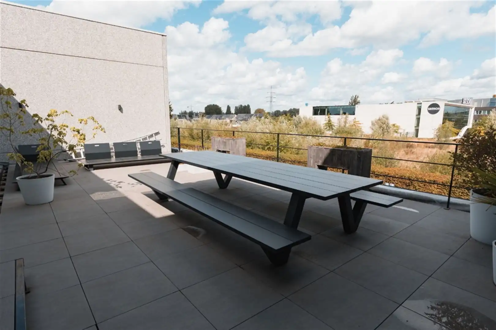 Polyvalent bedrijfsgebouw foto 29