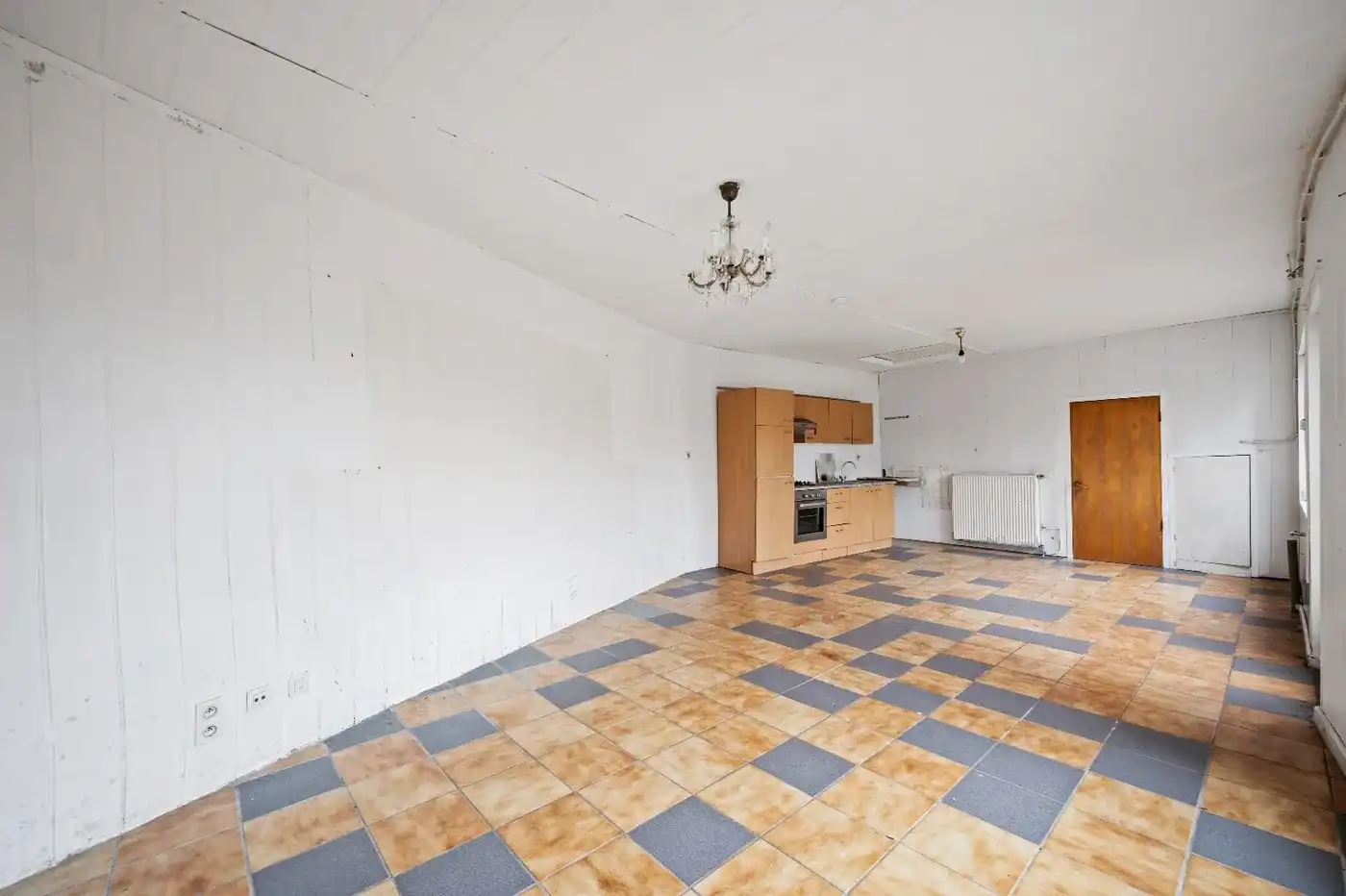Te renoveren woning met potentieel op ruim perceel te Attenhoven foto 13