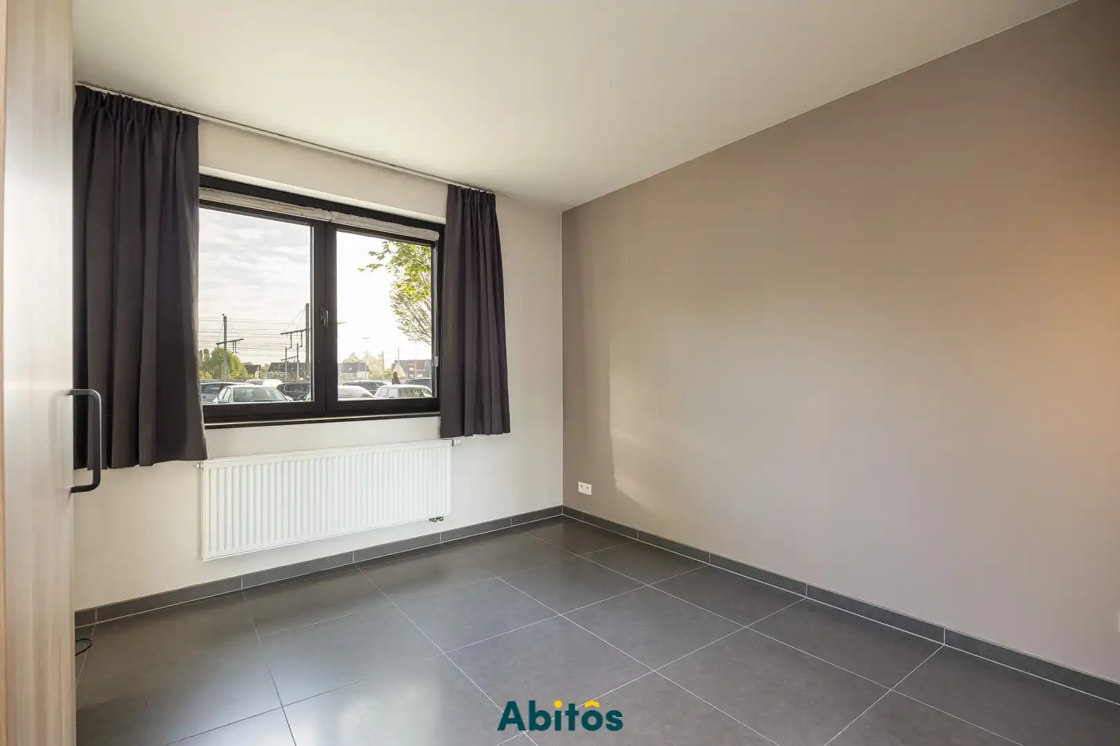 Gelijkvloers appartement met drie slaapkamers foto 19