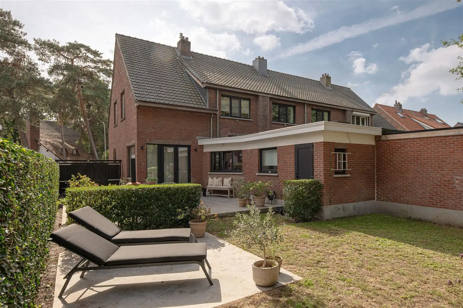 Halfopen woning met tuin en garage in Mariaburg foto 14