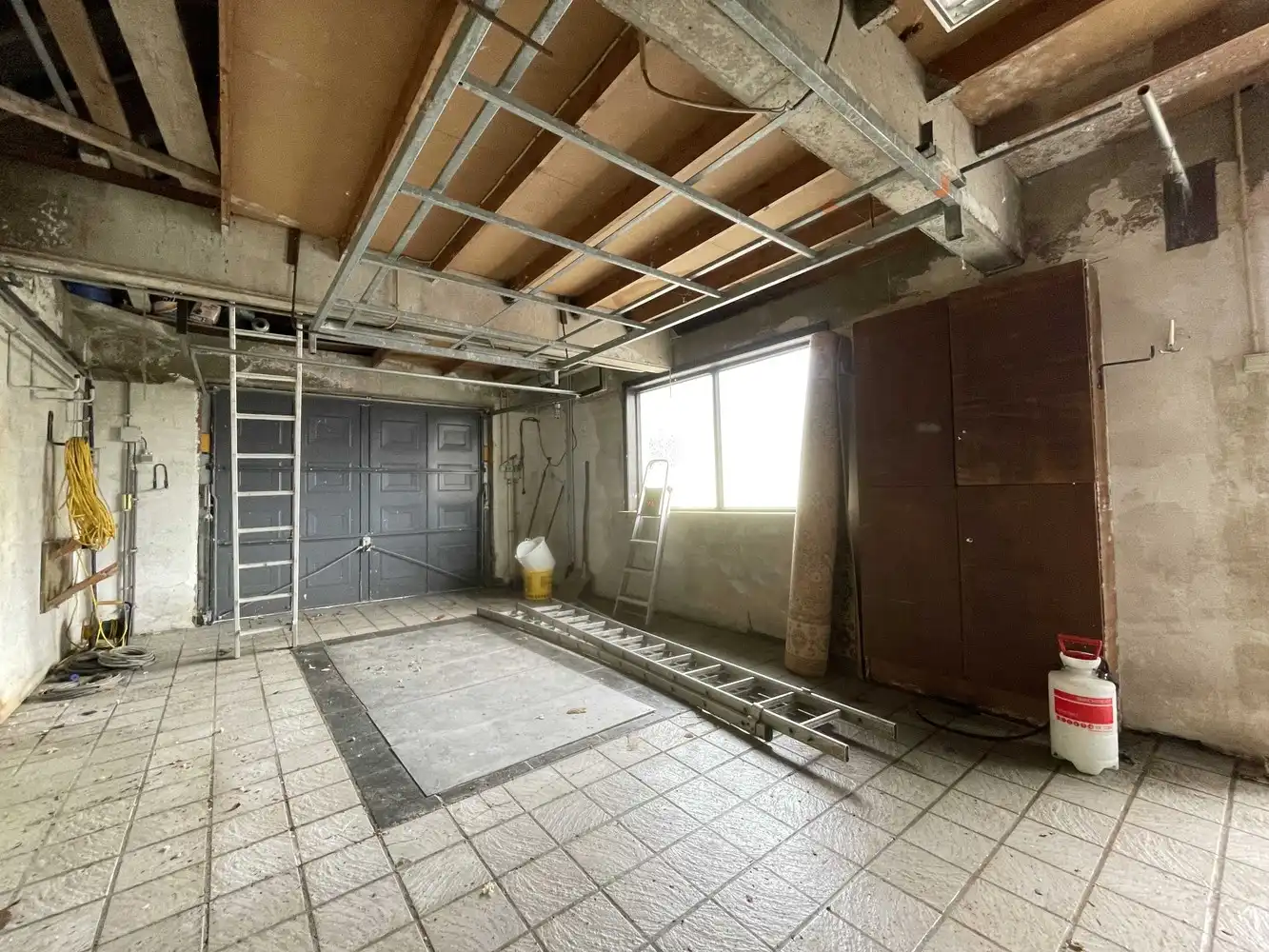 Charmante woning met grote tuin foto 34