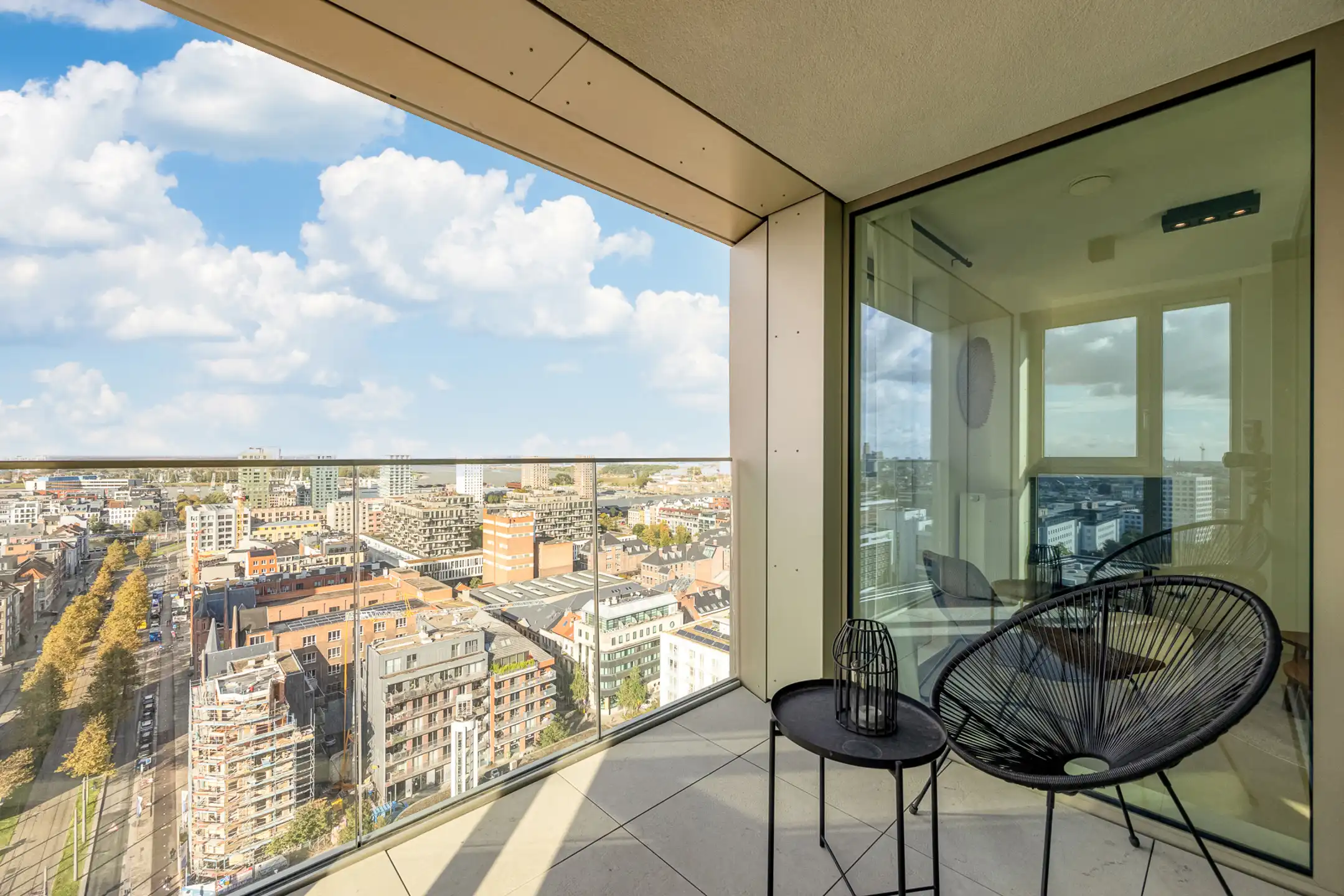 ANTWERPEN - Gemeubeld appartement op het Eilandje.  foto {{pictureIndex}}