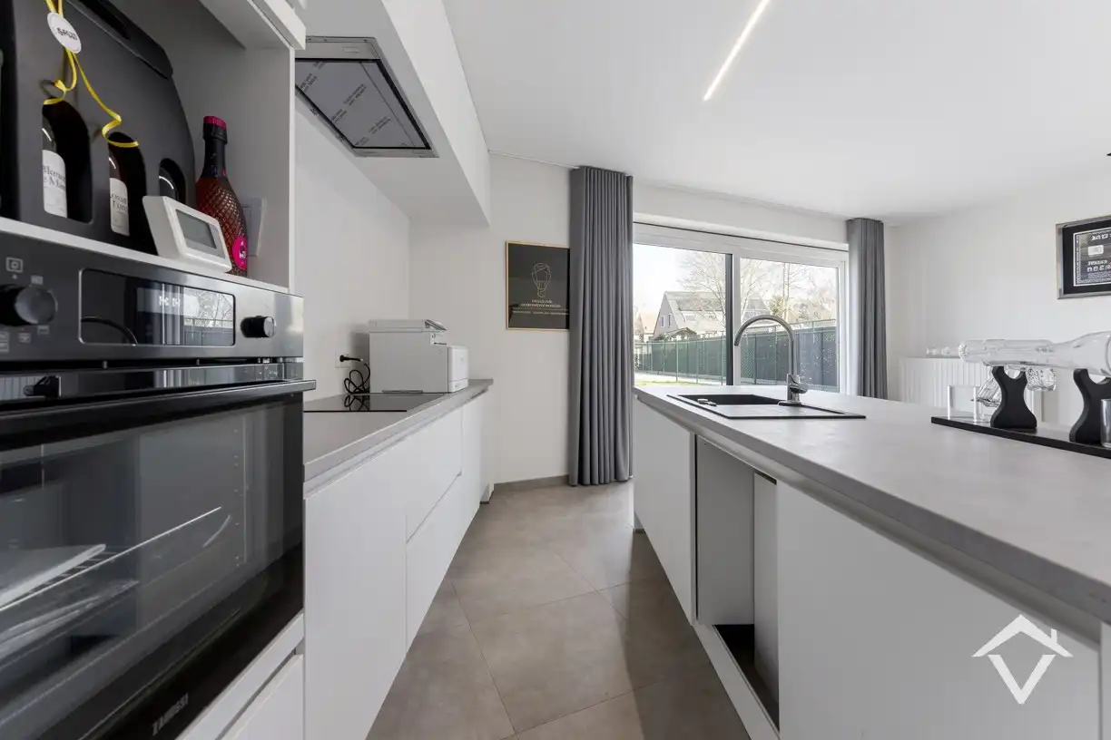Gelijkvloers appartement met garage te Leke foto 8