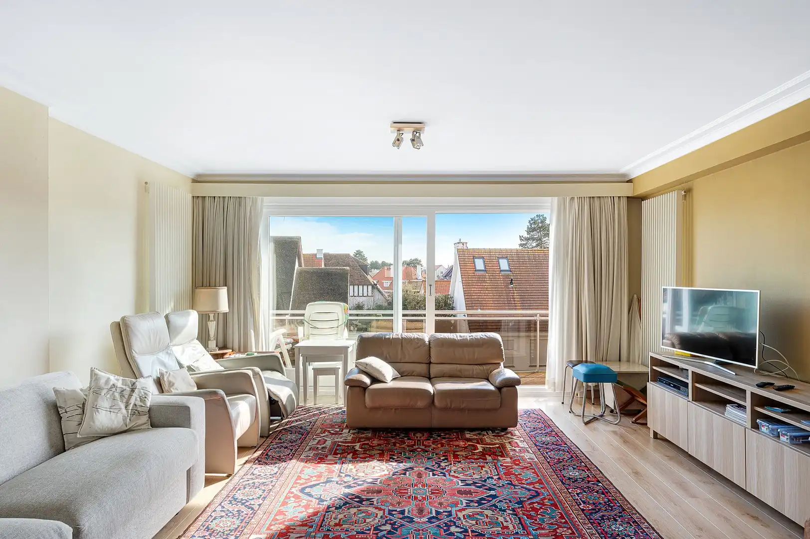 Appartement met open uitzicht gelegen in de Winston Churchilllaan. foto 6