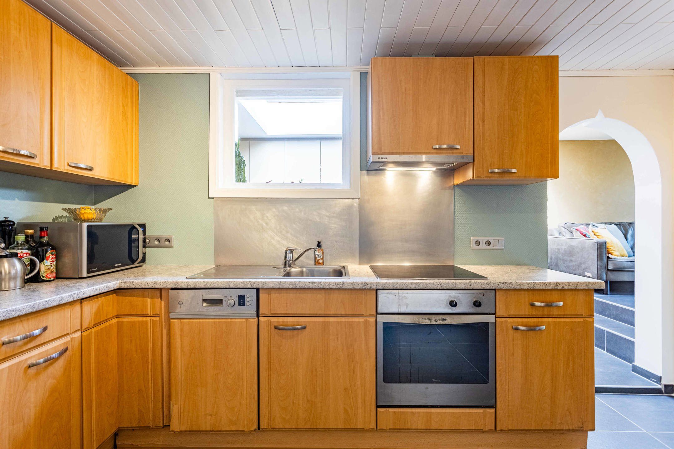 Aangename, instapklare woning met tuin in groene omgeving! foto 8