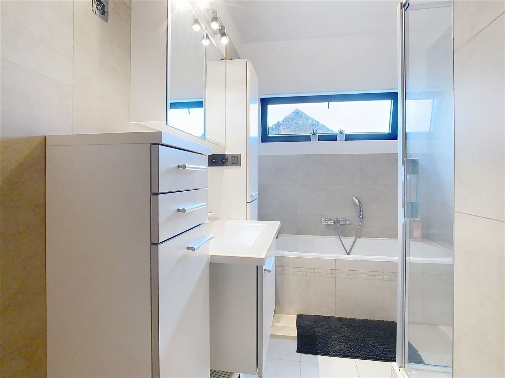 Gerenoveerde woning, 3 slpks, tuin, bijgebouw,15a 96ca foto 21