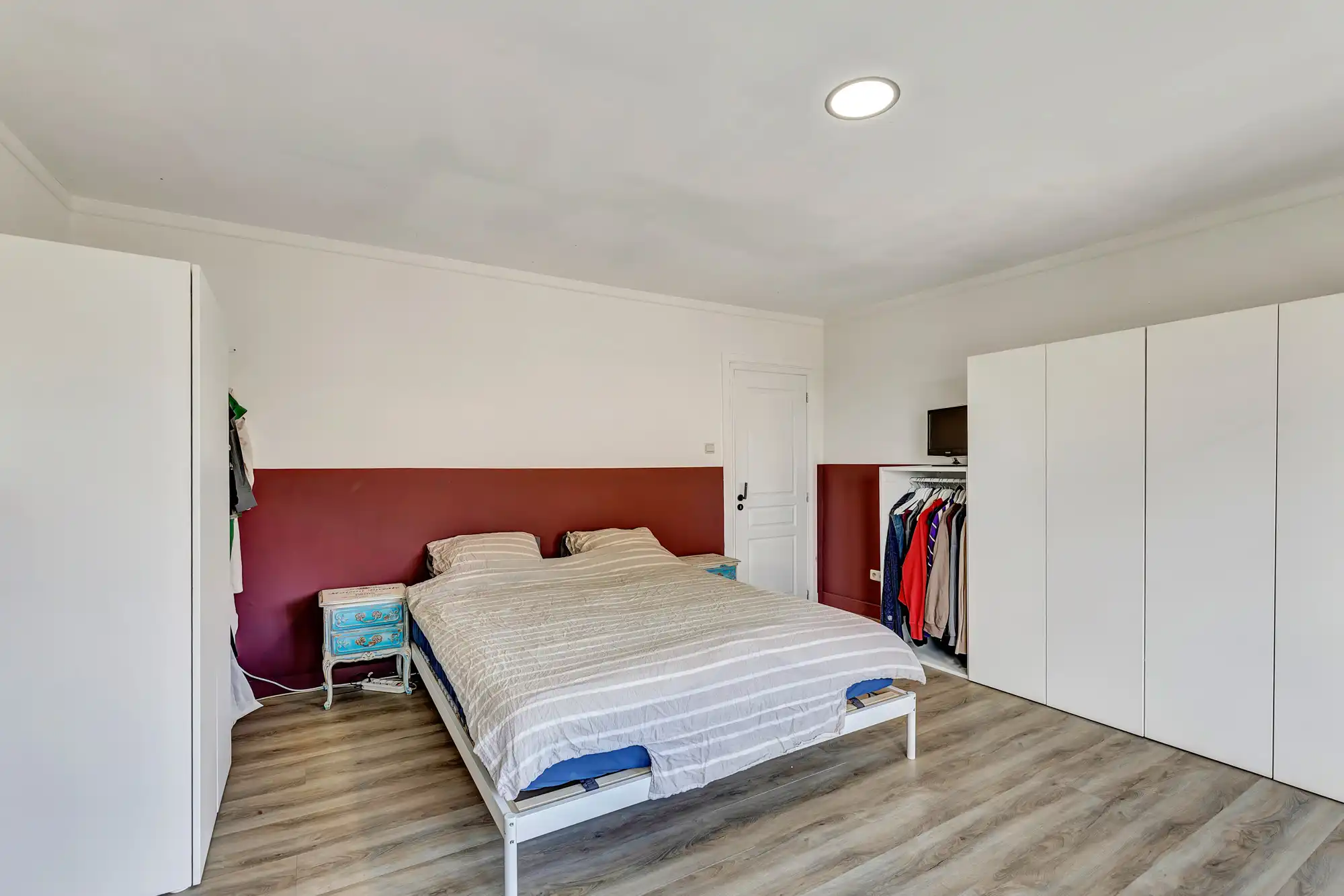 Gerenoveerde woning met tuin en 3 slpks in Halle foto 10