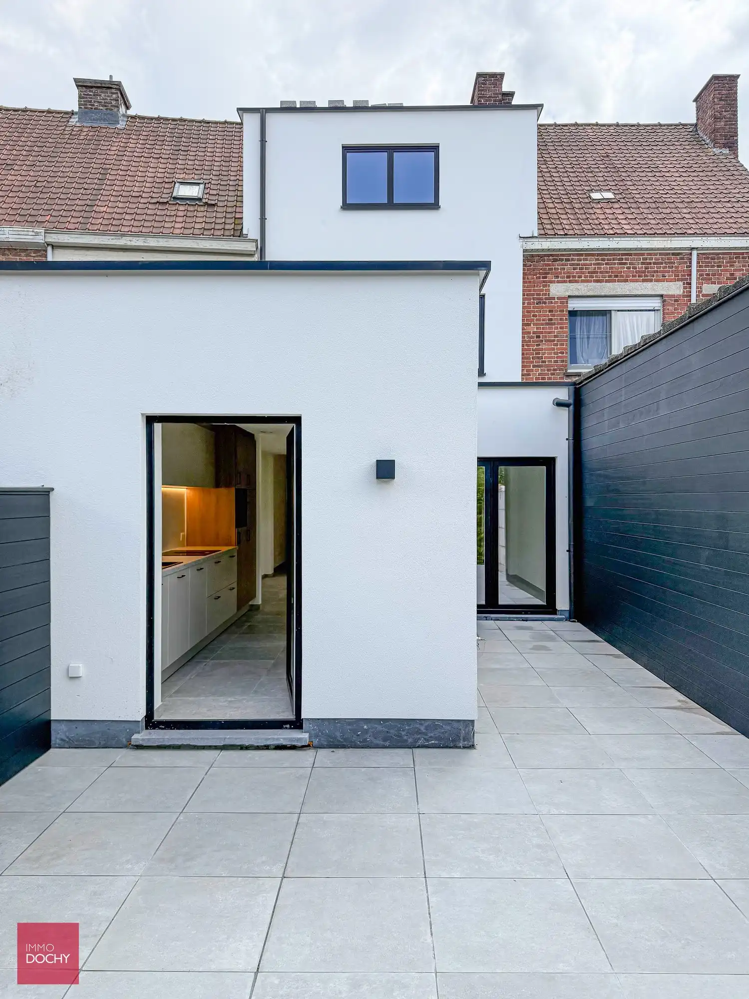 Volledig gerenoveerde woning op fietsafstand van centrum | Marksesteenweg foto 9