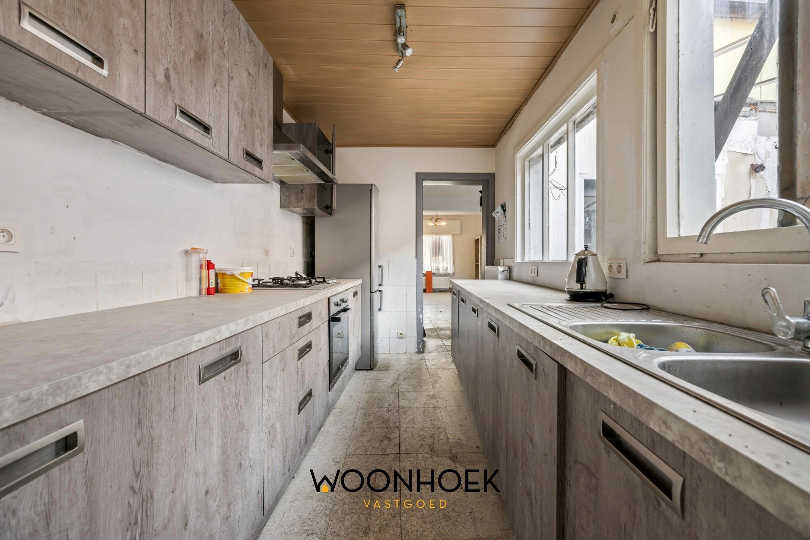 Te renoveren woning in centrum Overmere foto 5
